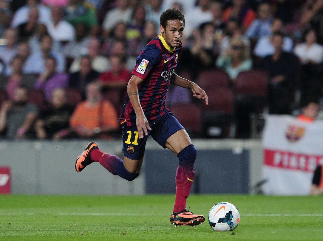 Neymar playing in Barcelona 4-1 Real Sociedad