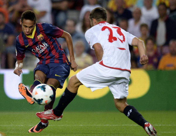Neymar shooting technique in Barça vs Sevilla