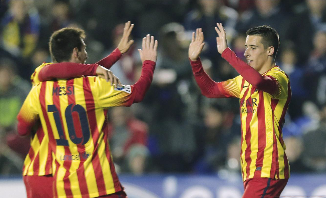 Tello thanking Messi for his hat-trick assist