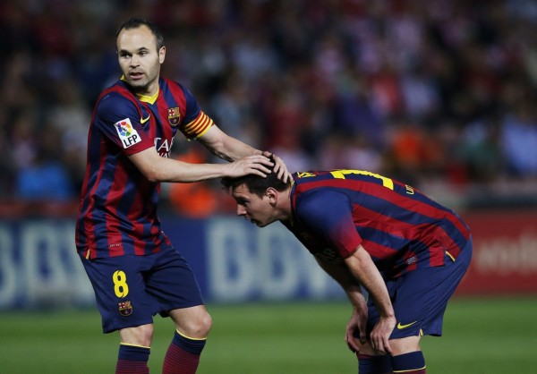 Lionel Messi and Iniesta in a gay pose