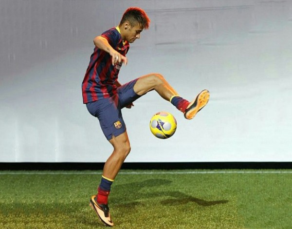 Neymar doing tricks in FC Barcelona