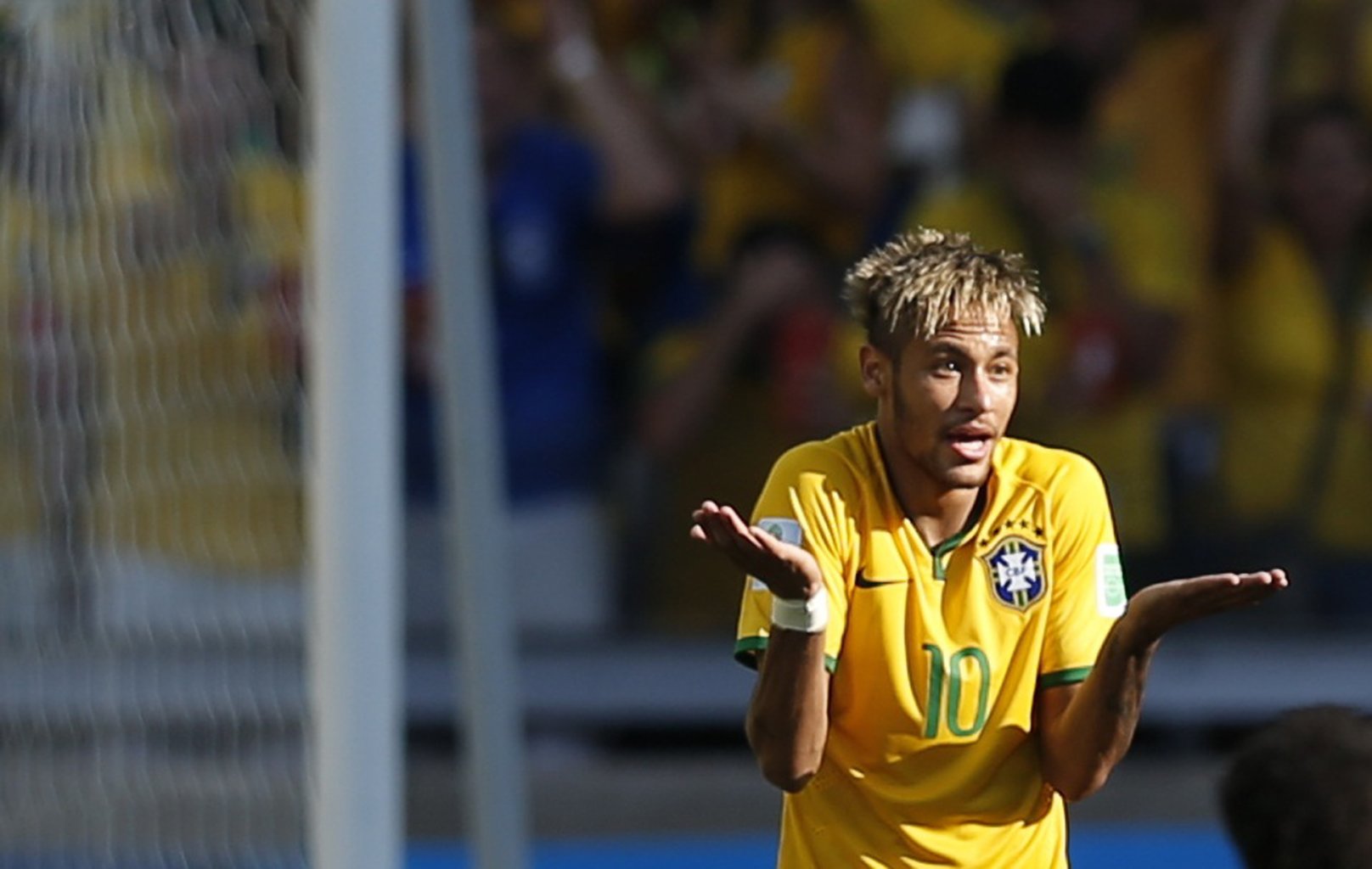Neymar funny reaction in Brazil FIFA World Cup 2014