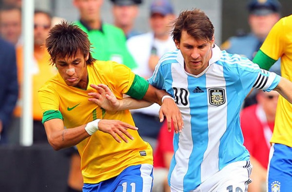 Neymar vs Messi in Brazil vs Argentina duel