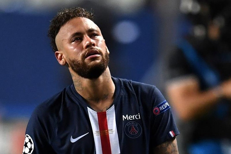 Neymar sad and crying at PSG