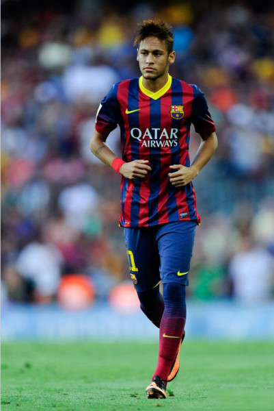 Neymar Jr. first official appearance for Barcelona, in the Camp Nou