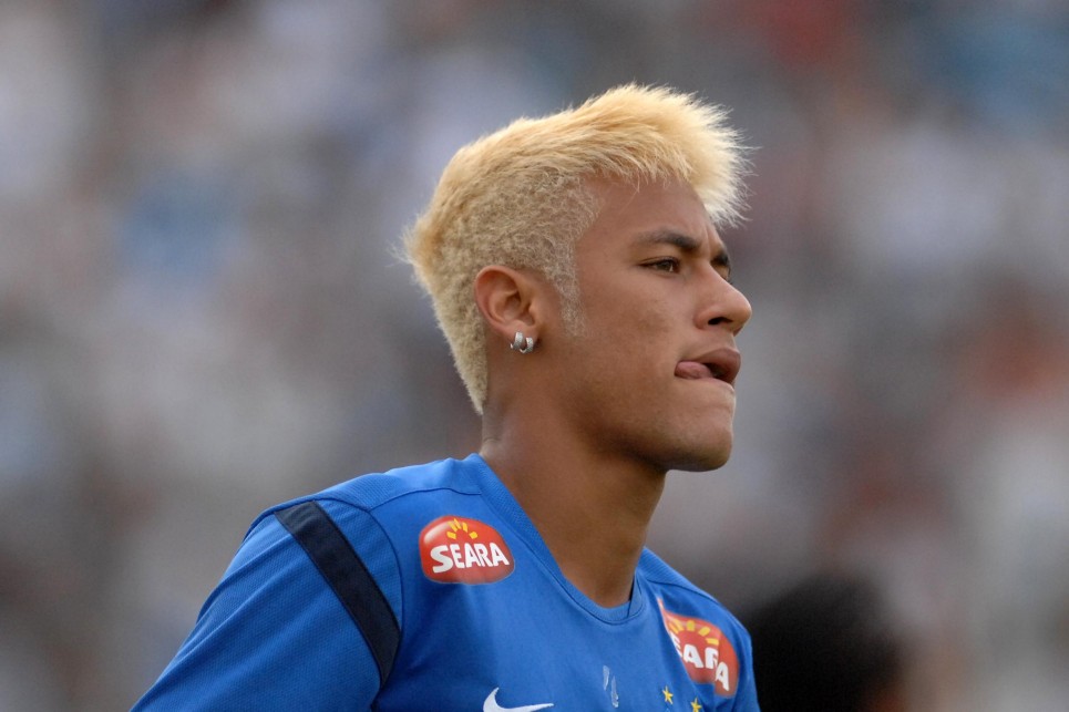 Neymar new haircut and hairstyle dyed blonde