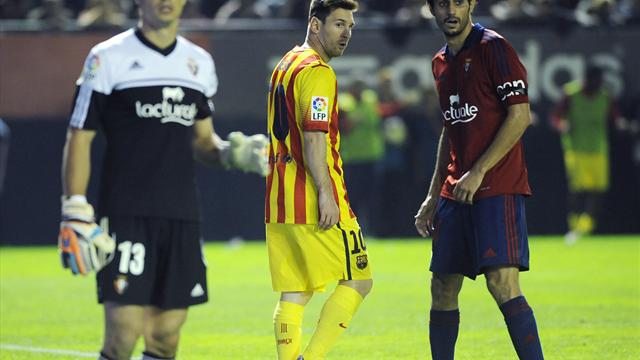 Lionel Messi playing in Osasuna vs Barcelona