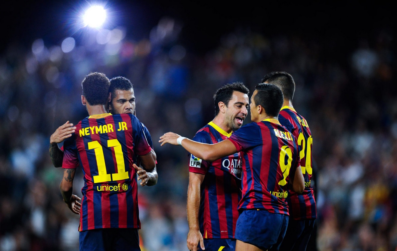 Neymar celebrating Barcelona goal with Daniel Alves, Xavi, Alexis and Tello