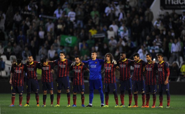 Barcelona team respecting one minute of silence