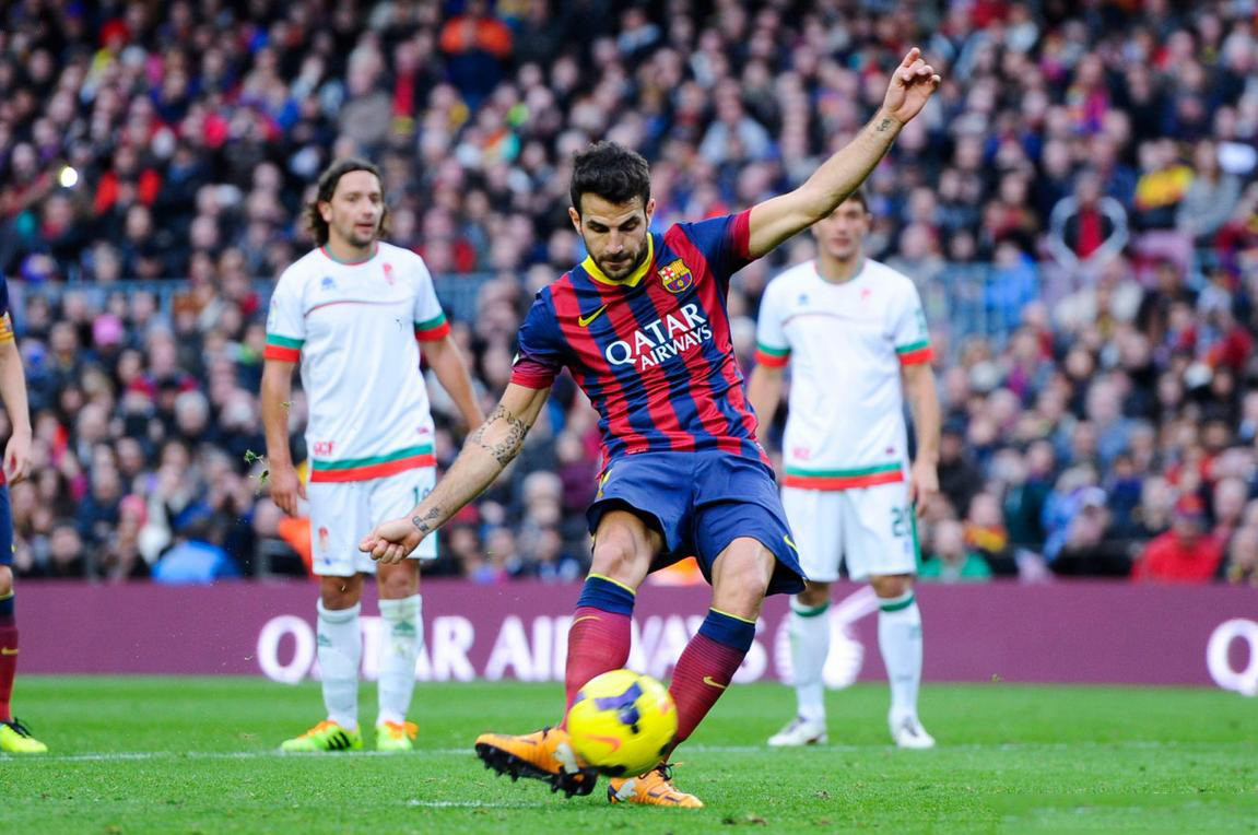 Cesc Fabregas taking a penalty kick for Barcelona 2013-2014