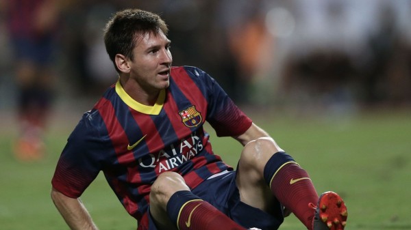 Lionel Messi picks up a new injury, in 2013