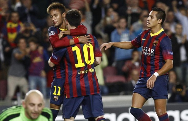 Neymar jumping to Messi lap, in Barcelona 2013-2014