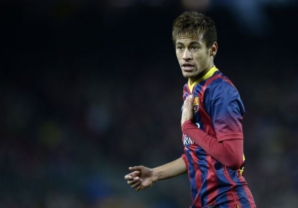 Neymar touching his own chest