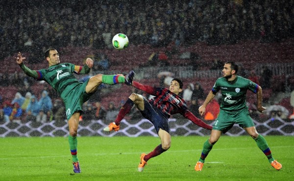 Bartra, Barcelona centre defender