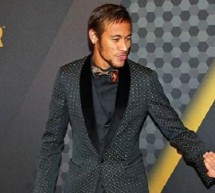 Neymar congratulates Cristiano Ronaldo on winning the FIFA Ballon d’Or 2013