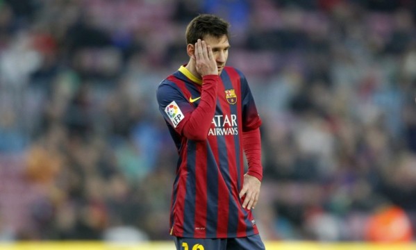 Barcelona 2-3 Valencia: League leadership lost at home