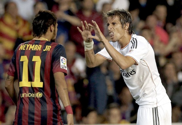 Fábio Coentrão taunting Neymar