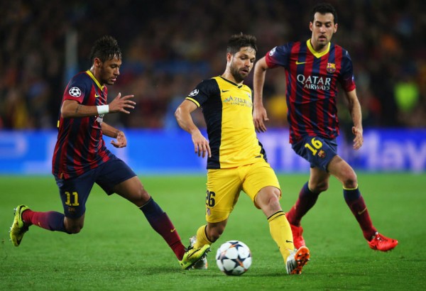 Neymar chasing Diego Ribas da Cunha, in Barcelona vs Atletico Madrid