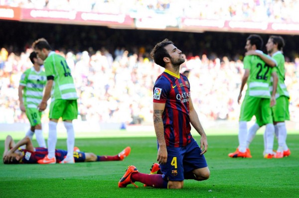 Cesc Fabregas on his knees, in Barcelona vs Getafe