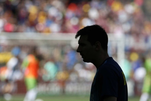 Lionel Messi shadow