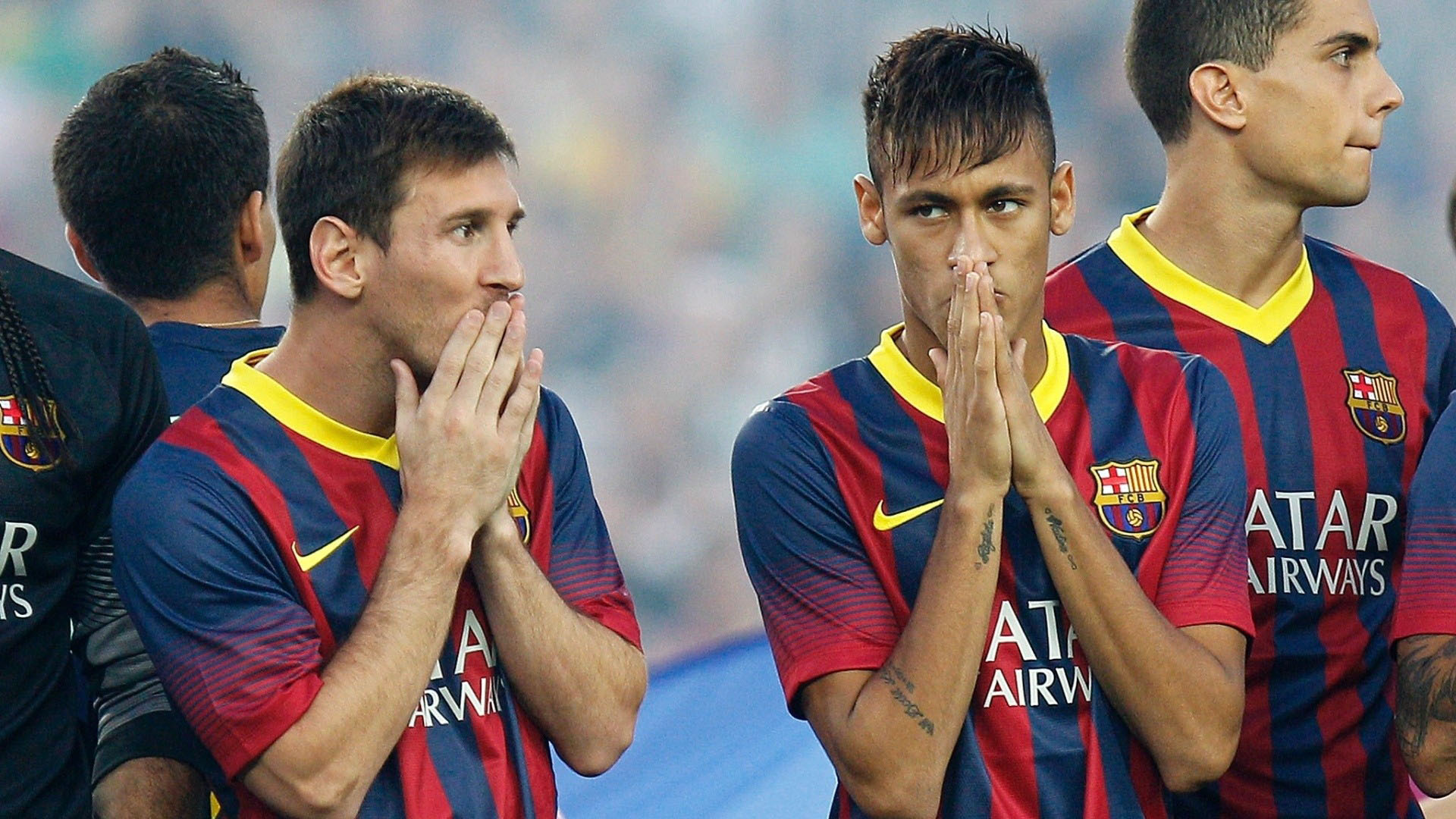 Messi and Neymar nervous during a Barcelona media photoshoot