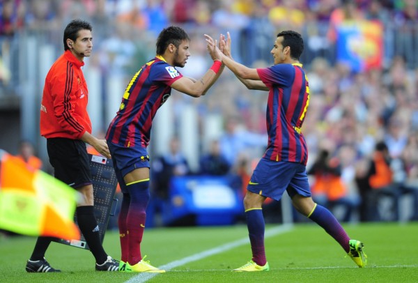 Neymar coming in for Pedro Rodríguez