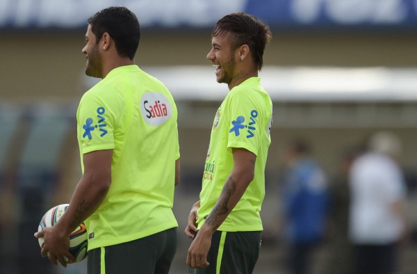 Hulk and Neymar in Brazil Team