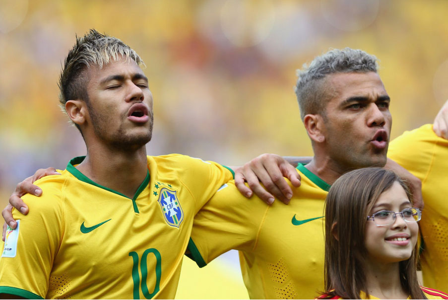 Neymar singing the Brazilian hymn, in the FIFA World Cup 2014