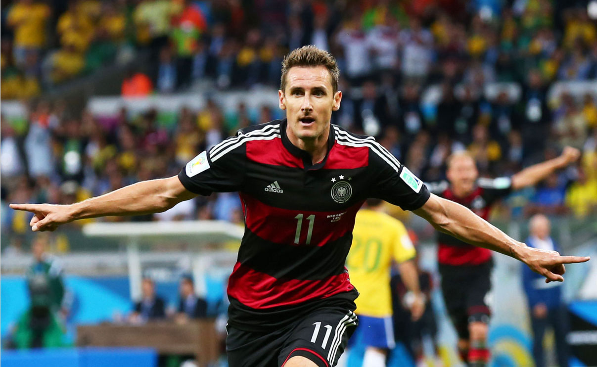Klose World Cup top scorer of all-time, after his goal 16 in Germany 7-1 Brazil