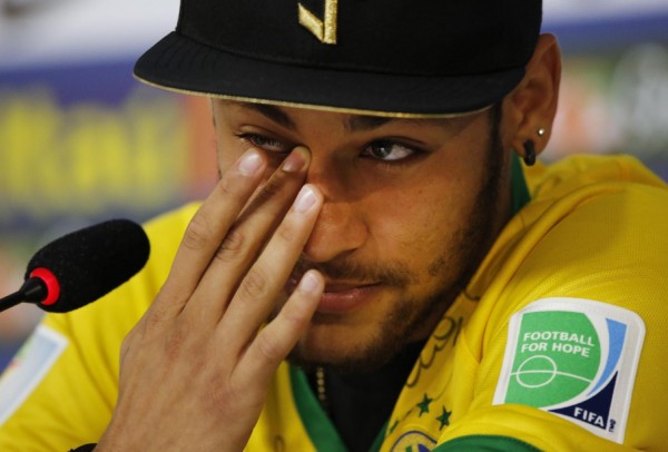 Neymar crying when talking about his injury
