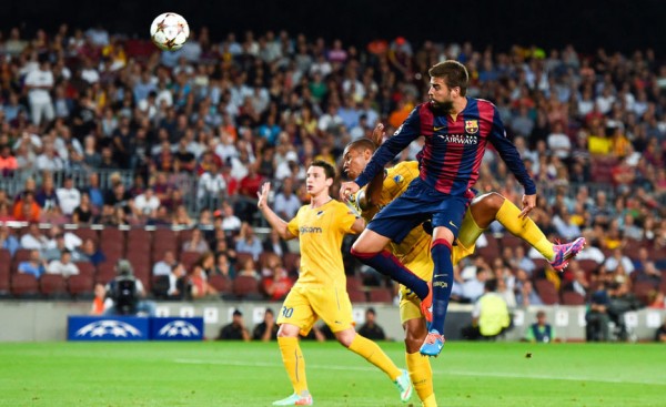 Gerard Piqué goal in FC Barcelona vs APOEL, for the UCL