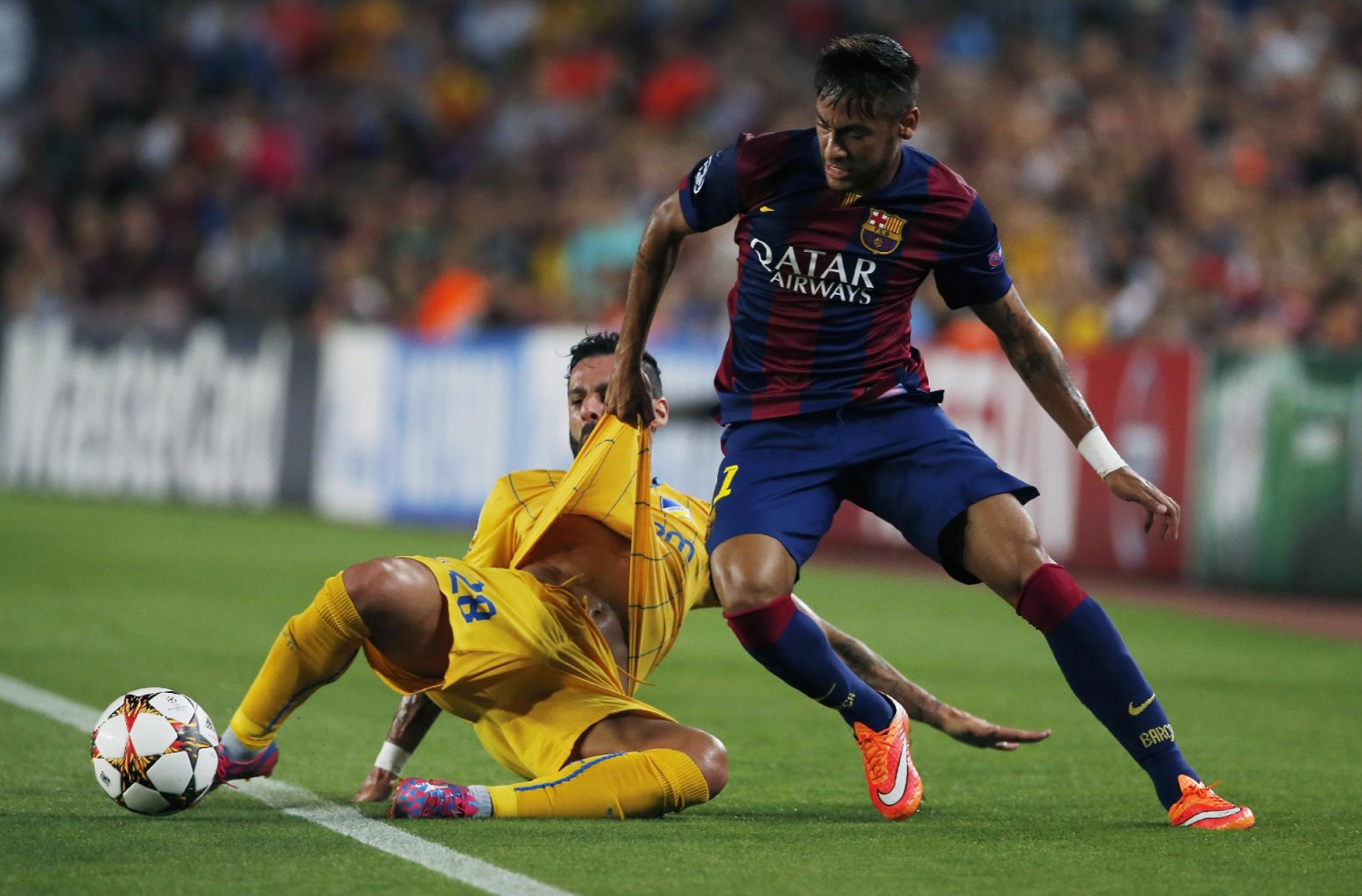 Neymar pulling his opponent shirt
