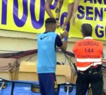 Neymar might have to pay Barcelona a fine, for signing an autograph