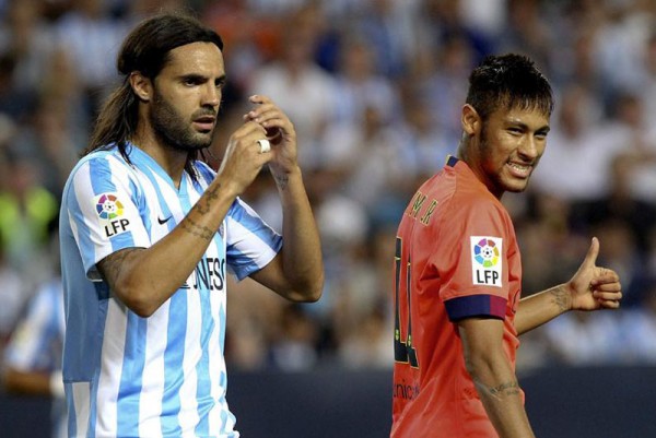 Neymar puts his thumb up in Malaga vs Barcelona