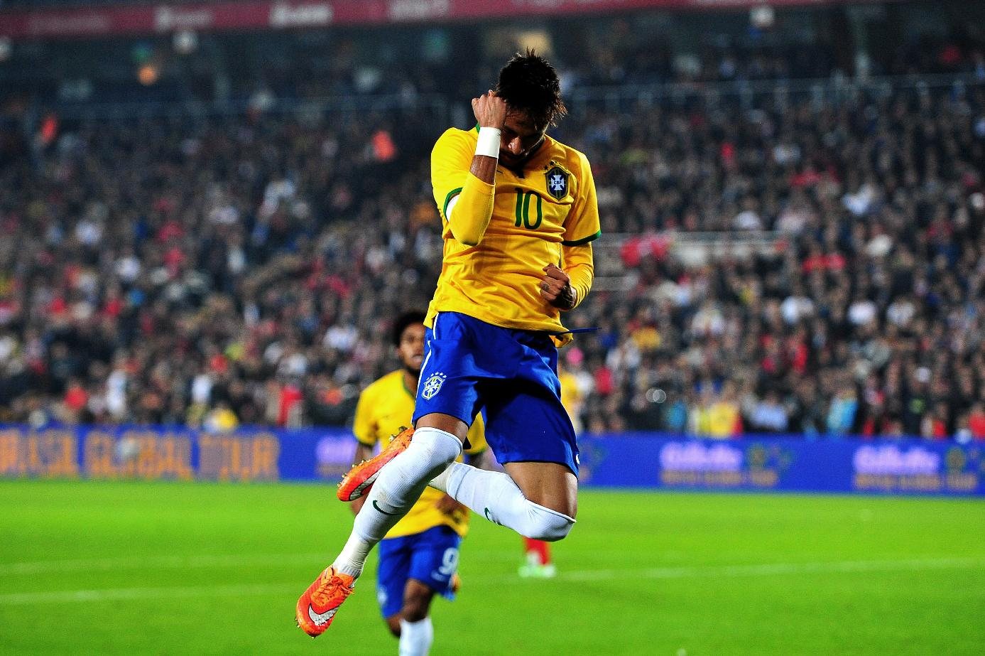 Neymar celebrating his goal in Turkey 0-4 Brazil
