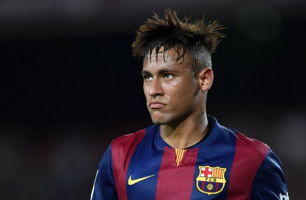 Neymar with a messy hair