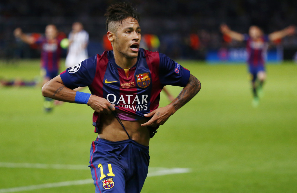 Neymar scores against Juventus in UEFA Champions League final in 2015