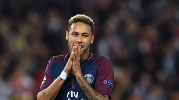 Neymar reaction after missing a good chance to score in PSG