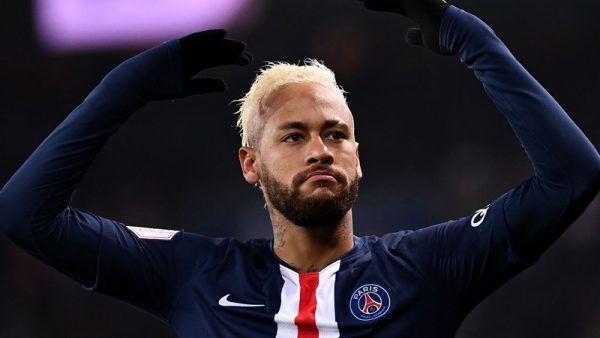 Neymar playing for PSG in 2020