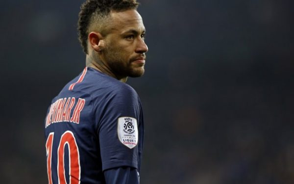 Neymar wearing the number 10 shirt in PSG