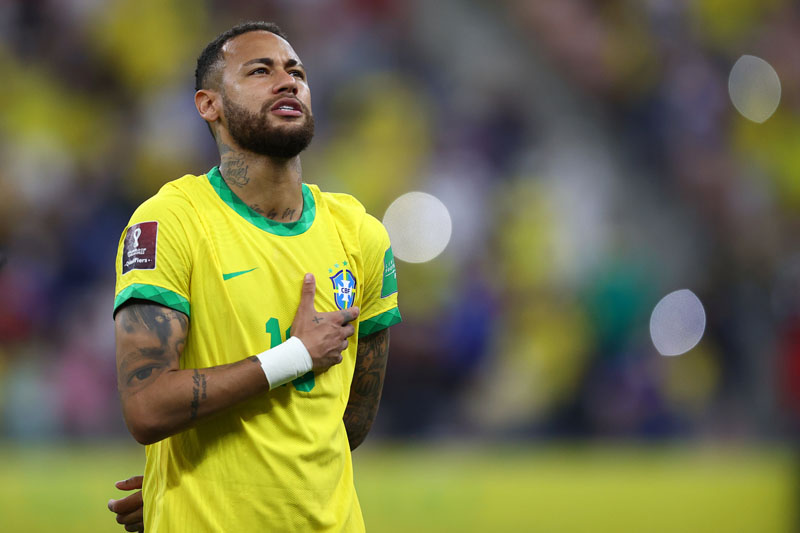 Neymar singing the Brazilian National Anthem