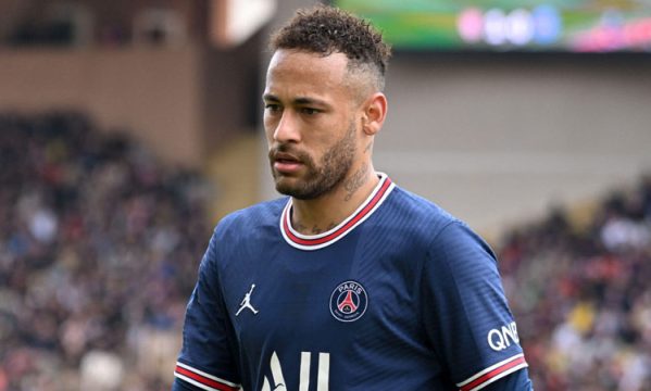 Neymar asked to leave PSG to join Barcelona