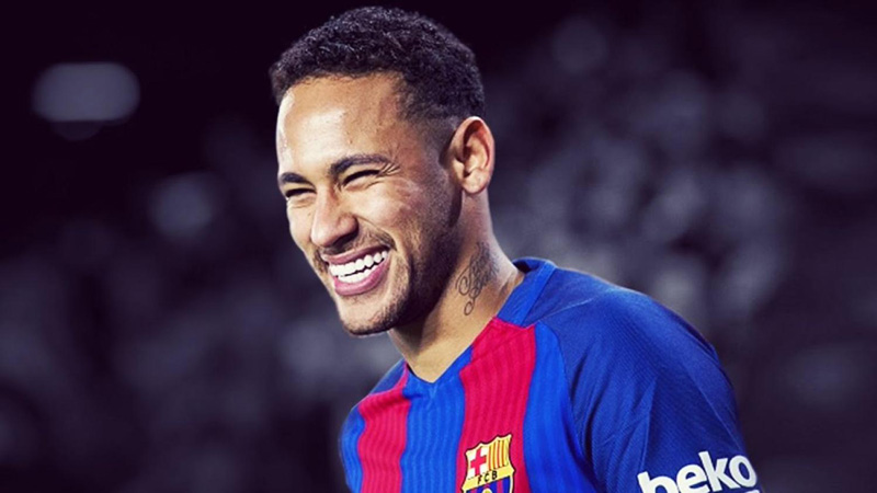Neymar signs for Barcelona